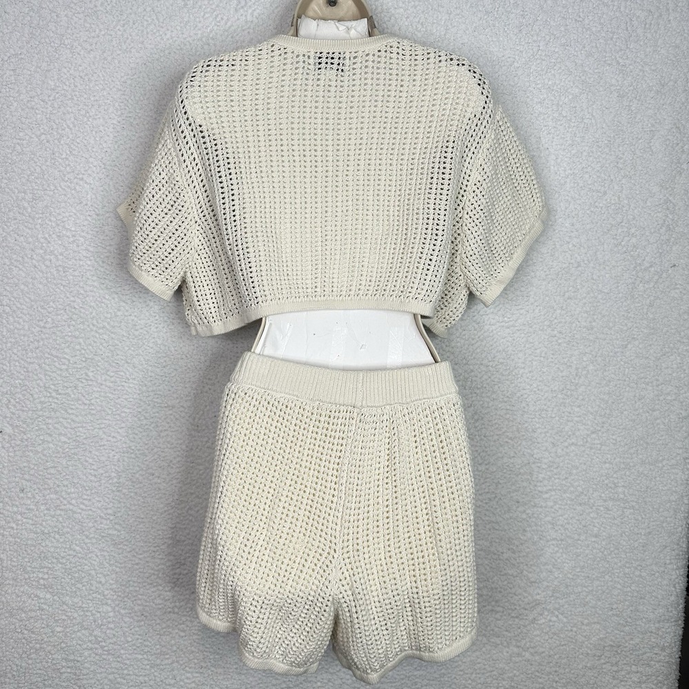 Sabo Skirt Crochet Knit 2 Piece Set Womens Small Cream Button Crop Top Shorts - Picture 4 of 11